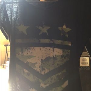 Bobbie brooks med military flag tee
